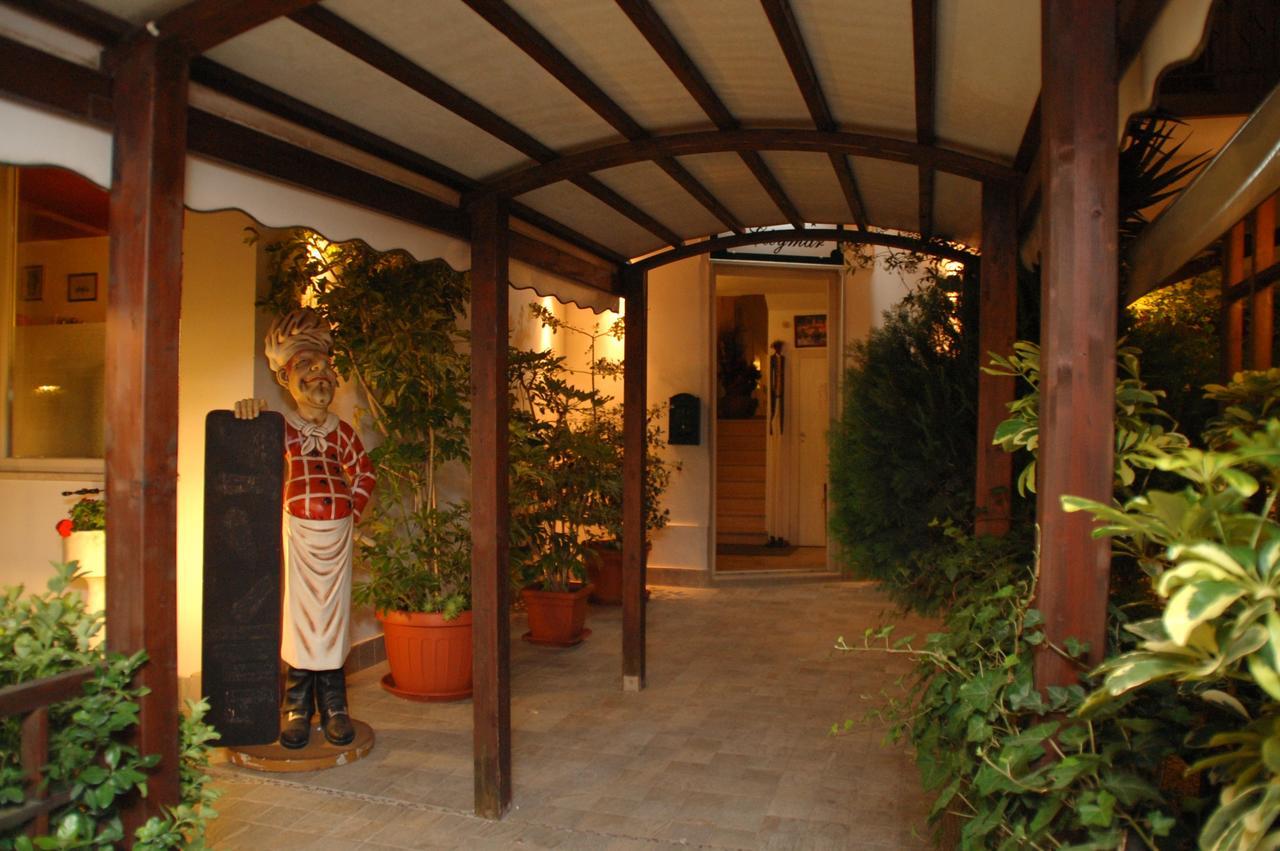 Hotel Ellymar Vada Exterior photo